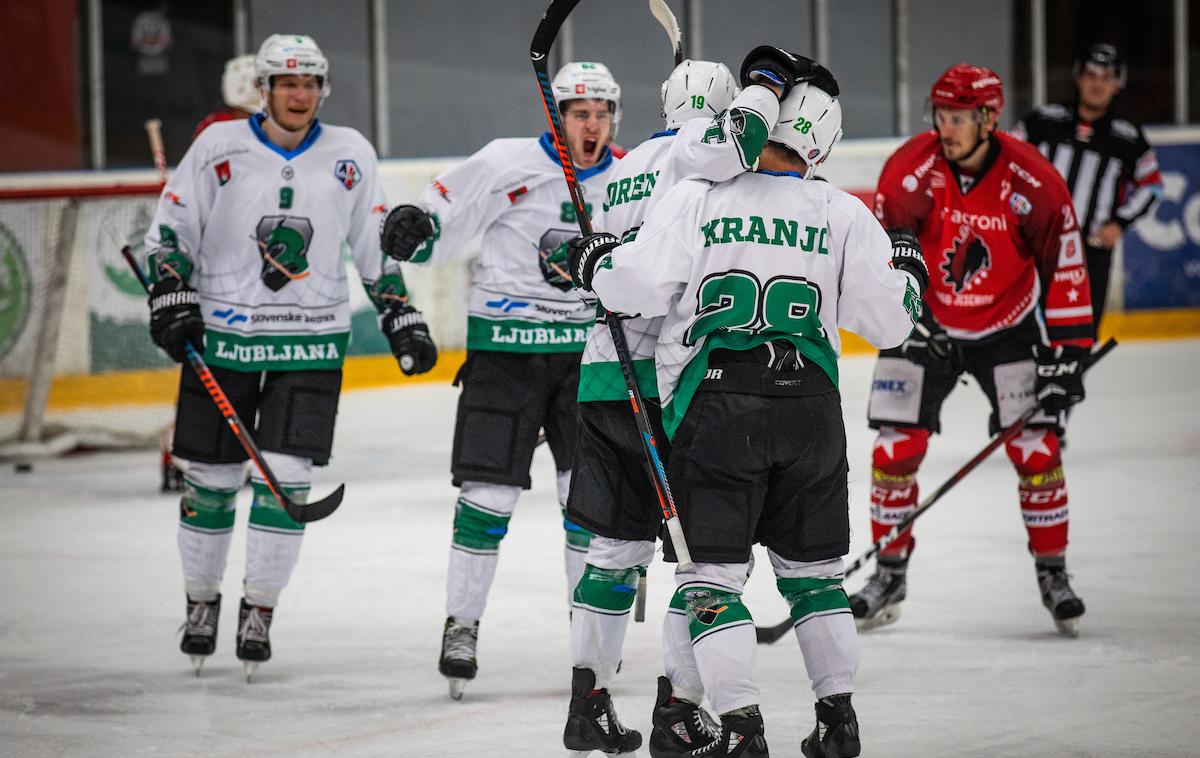 HDD Jesenice HDD Olimpija Alpska liga | Ljubljančani so Jeseničane odpravili s 4:0. Žan Us je zaustavil vseh 26 strelov. | Foto Urban Meglič/Sportida