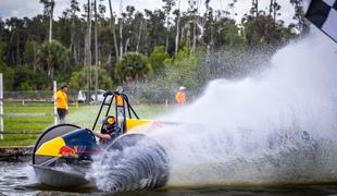 Verstappen na najbolj odbiti dirki do zdaj #video