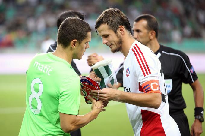 Pozdrav kapetanov, Slovenca Darijana Matića in Slovaka Petra Kleščika | Foto: Aleš Fevžer