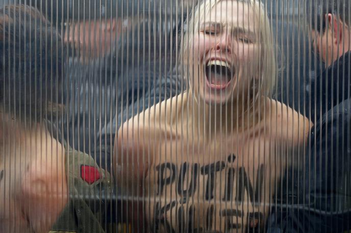 Femen, protest proti Putinu | Ukrajina je država, ki ji Putinova Rusija odreka pravico do obstoja. | Foto Reuters