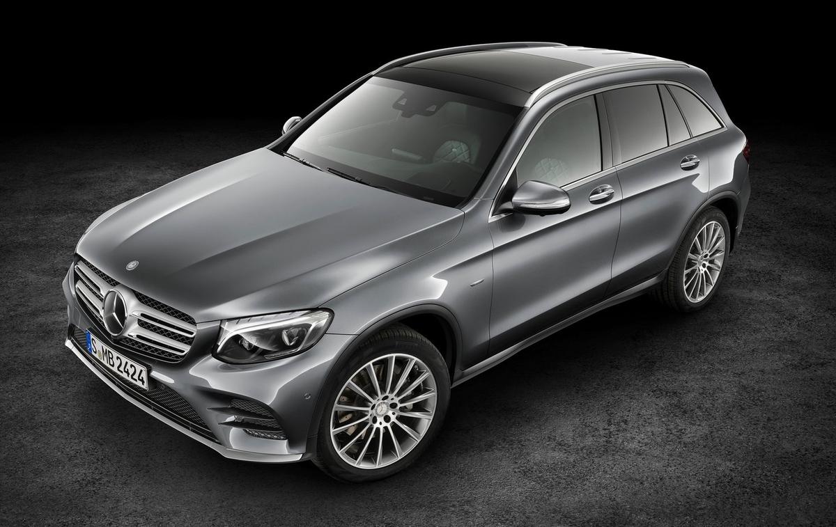 mercedes GLC studio