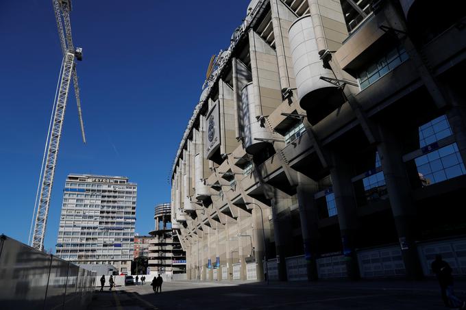 Gradbeni stroji bodo kmalu ponovno zabrneli, Santiago Bernabeu pa bo dobil novo preobleko. | Foto: Reuters