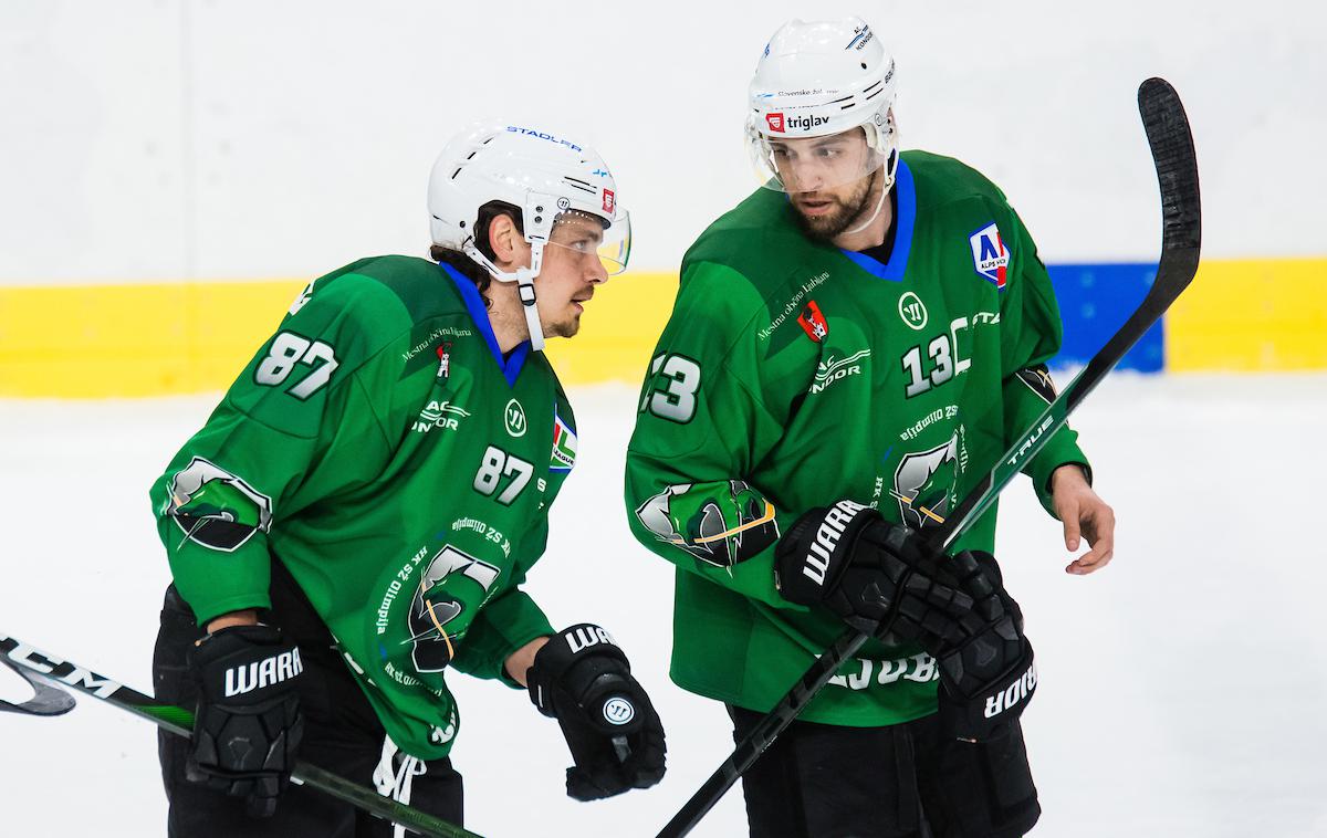 HK Olimpija HDD Jesenice 3. marec 2021 Marc-Olivier Vallerand Žiga Pance | Mark Olivier Vallerand je v Salzburgu ob tesni zmagi (2:1) prispeval oba Olimpijina zadetka. | Foto Grega Valančič/Sportida