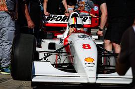 Sebastian Vettel, McLaren Ayrtona Senne