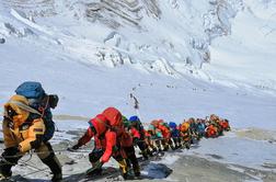 Tudi uradno: Everest je skoraj meter višji, kot je veljalo do zdaj