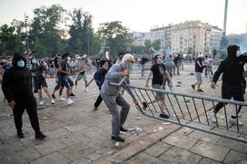 Protesti v Beogradu