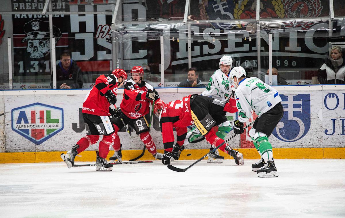 HDD Jesenice : HK Olimpija, finale Pokal Slovenije | V finalu državnega prvenstva se bosta pomerila HK SŽ Olimpija in HDD Sij Acroni Jesenice. | Foto Peter Podobnik/Sportida