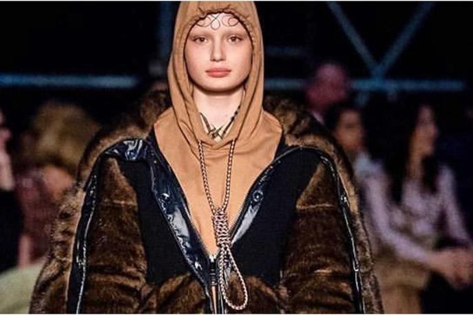 Burberry | Jopica, s katero si je luksuzna znamka Burberry nakopala val ogorčenih kritik. | Foto Instagram