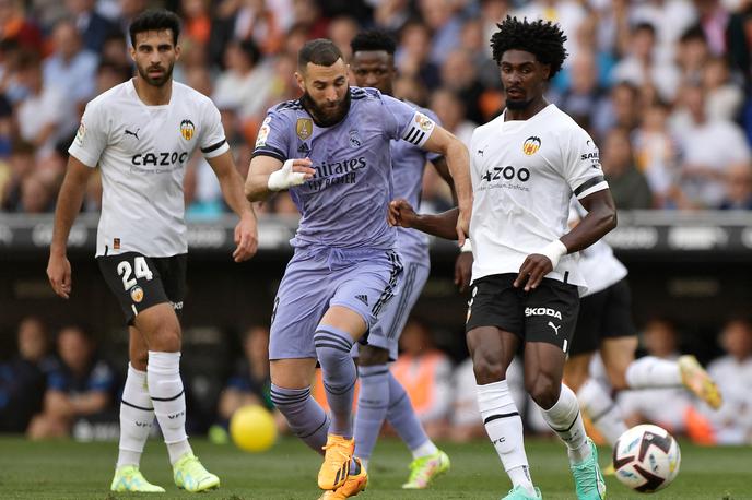 Valencia - Real Madrid | Real Madrid je v Valencii izgubil z 0:1 in drugo mesto predal Atleticu. | Foto Reuters