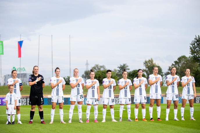 slovenska ženska nogometna reprezentanca | Slovenke so ligo narodov sklenile z visokim porazom. | Foto www.alesfevzer.com