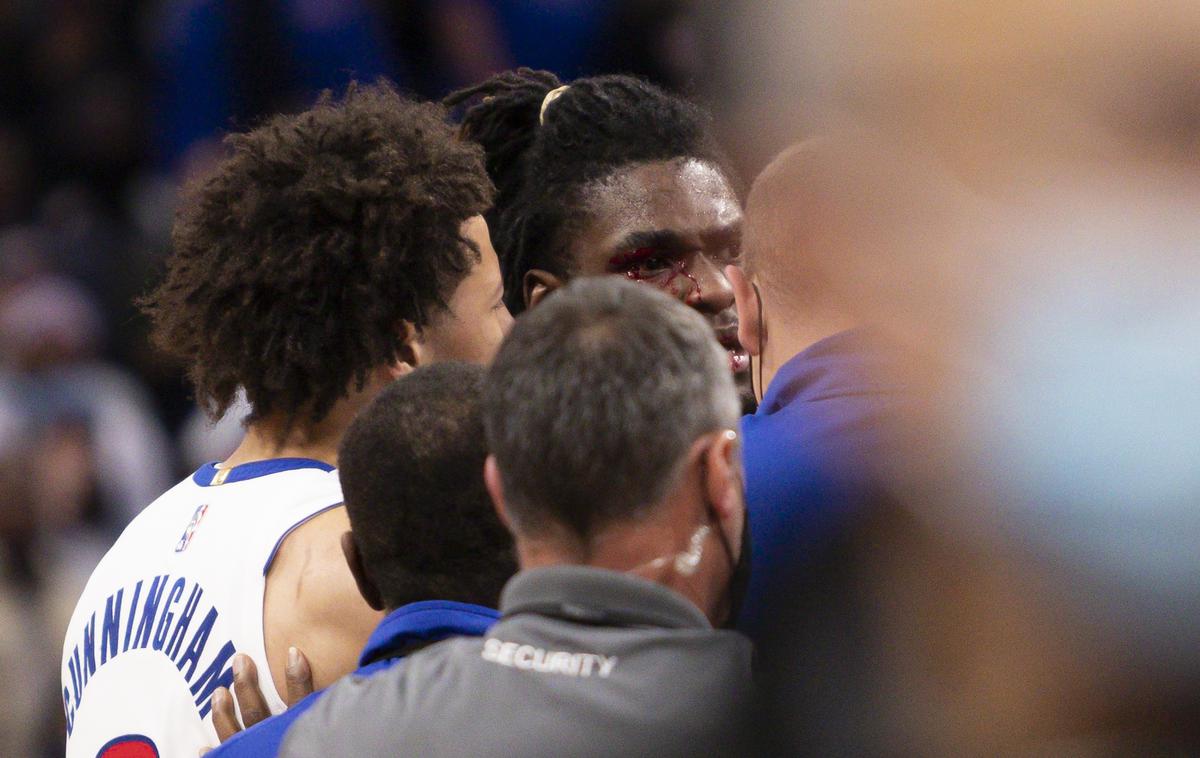 Isaiah Stewart | Isaiah Stewart je izgubil živce po udarcu LeBrona Jamesa. | Foto Reuters