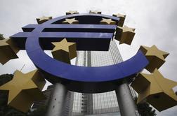 Tudi Nemci pozivajo ECB: Podražite evro