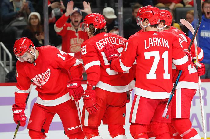 Detroit | Detroit Red Wings so s 4:2 premagali Boston Bruins in jih ustavili na poti proti njhovi 12. letošnji zmagi. | Foto Reuters