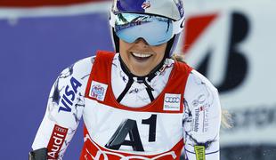 Prevlada hitre Lindsey Vonn se nadaljuje, Štuhčeva 13.