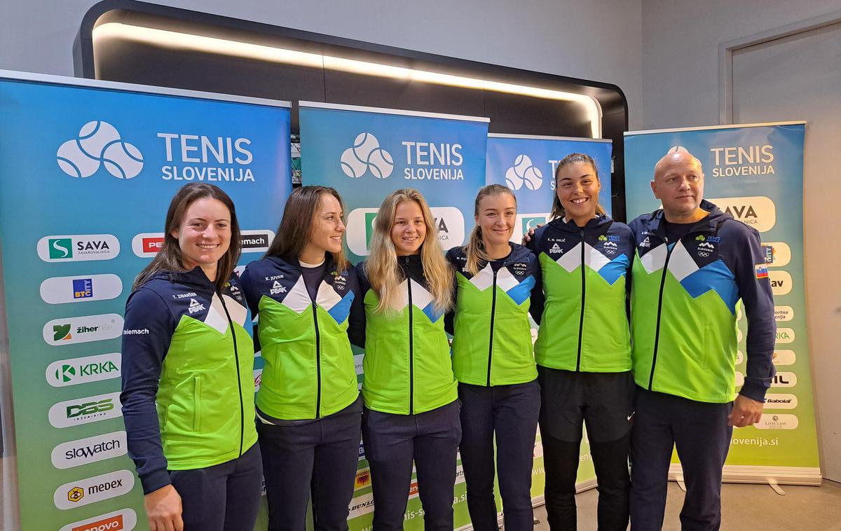 Billie Jean King, Slovenija | Slovenska reprezentanca je pred odhodom v Španijo zelo dobro razpoložena. | Foto B. B.