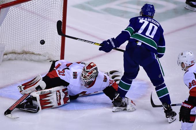 Tanner Pearson, ki v tej sezoni igr aže za tretji klub (začel je pri LA Kings, nadaljeval pri Pittsburghu, zdaj je član Vancouvra), je zadel dvakrat. | Foto: Reuters