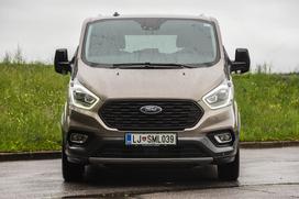 Ford tourneo custom active