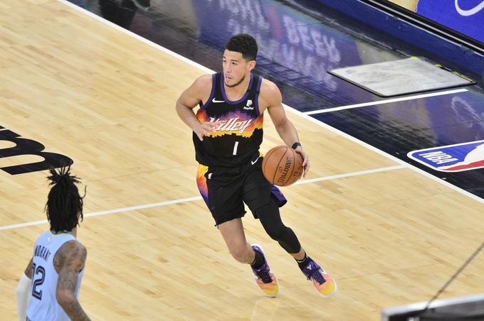 Devin Booker je k zmagi Phoenix Suns prispeval 23 točk in to v zgolj 26 minutah na parketu. | Foto: Guliverimage/Getty Images