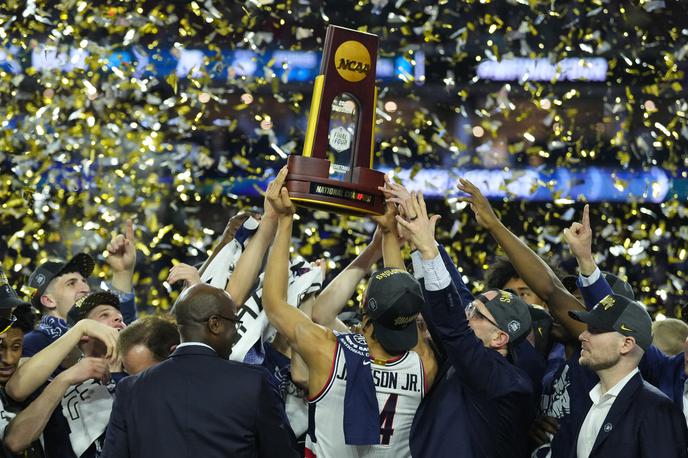 UConn Huskies NCAA | Konec je "marčevske norosti" v ZDA. Košarkarji UConn Huskies so v finalu NCAA premagali San Diego State Aztecs. | Foto Reuters