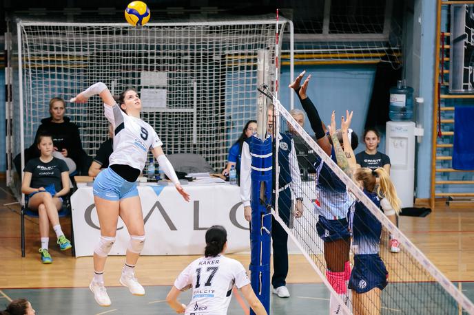 Calcit Volley | Kamničanke so brez težav potrdile drugo mesto. | Foto Klemen Brumec