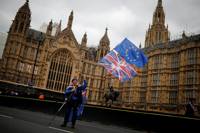 Brexit | Z morebitno preložitvijo se morajo strinjati tudi preostale članice EU, zato je današnja izjava francoskega zunanjega ministra pomemben signal. | Foto Reuters