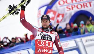 Svindal prvič slavil na smuku v Wengnu, do točk tudi Kline