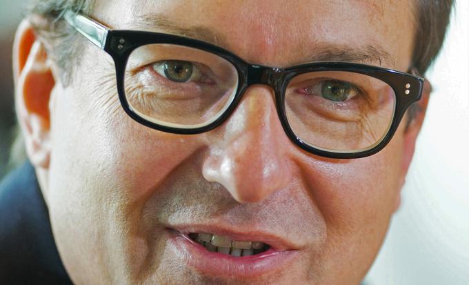 Nemški prometni minister Alexander Dobrindt je proti uporabi imena Autopilot v Teslinem oglaševanju. | Foto: Reuters