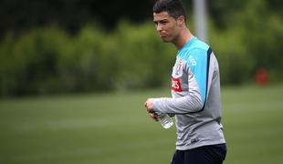 Ronaldo prvič treniral s Portugalci