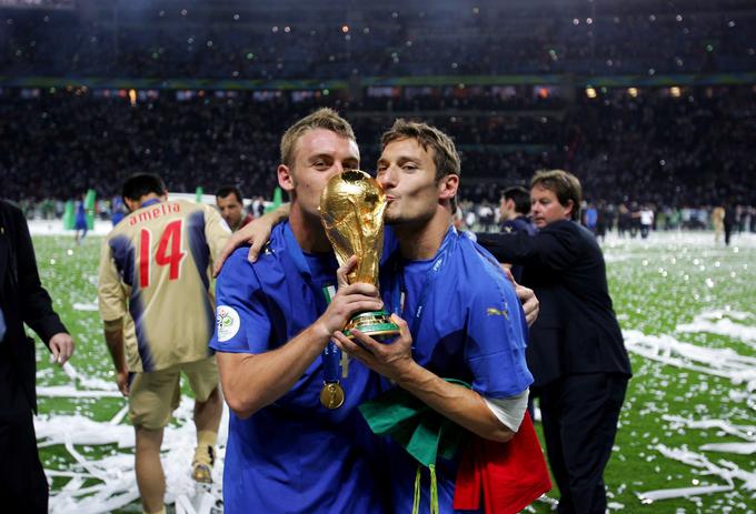 V pokoj je odšel še en član zlate generacije azzurrov - Daniele de Rossi. | Foto: Reuters