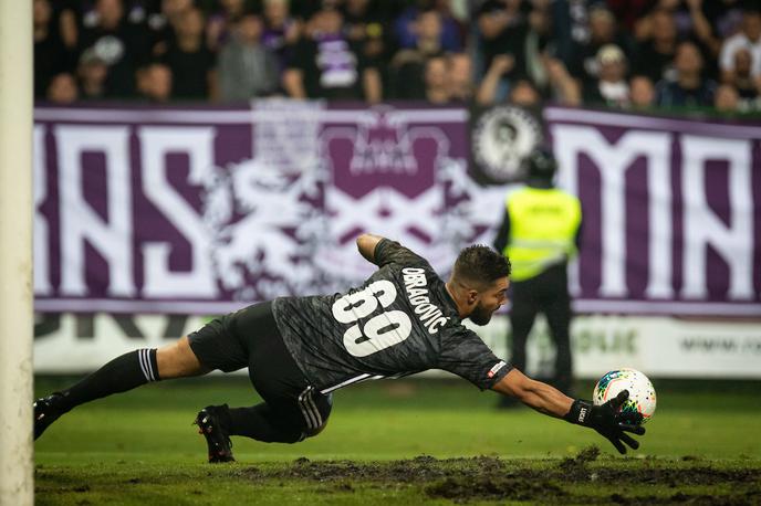 Mura Maribor | Matko Obradović je proti nekdanjemu klubu klonil le enkrat, ko ga je premagal Martin Milec. | Foto Blaž Weindorfer/Sportida