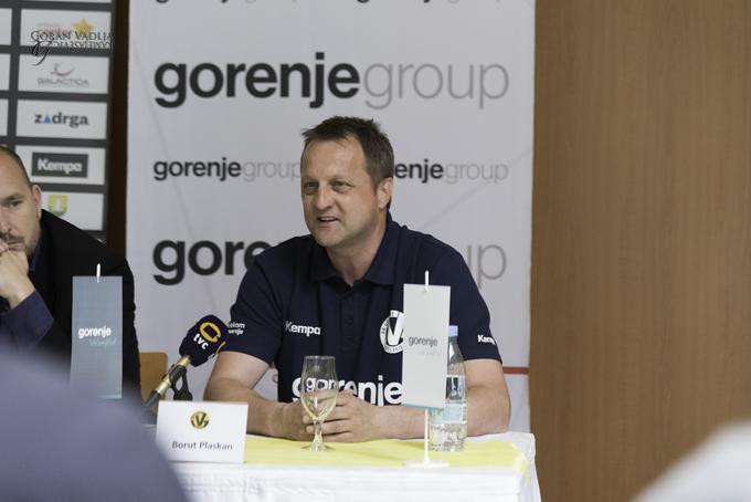 Trener Gorenja Borut Plaskan zatrjuje, da se ne bodo predali. | Foto: Goran Vadlja Kamenjašević/RK Gorenje Velenje