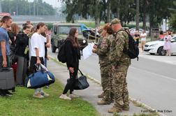 Vse več mladih med poletnimi počitnicami na vojaški tabor