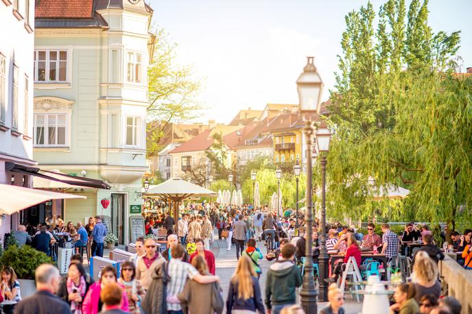 turisti, Ljubljana | Med tujimi turisti je bila najbolj zastopana starostna skupina od 35 do 44 let, povprečna doba bivanja te starostne skupine pa je znašala 2,7 prenočitve. | Foto Shutterstock