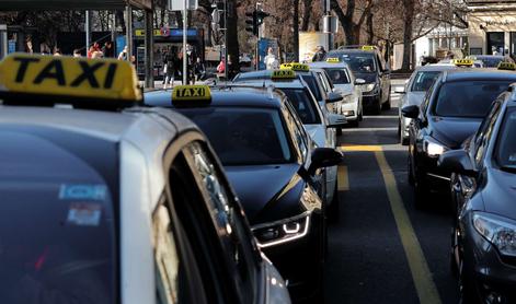 Ljubljanski taksist med osemminutno vožnjo zaračunal šest minut čakanja