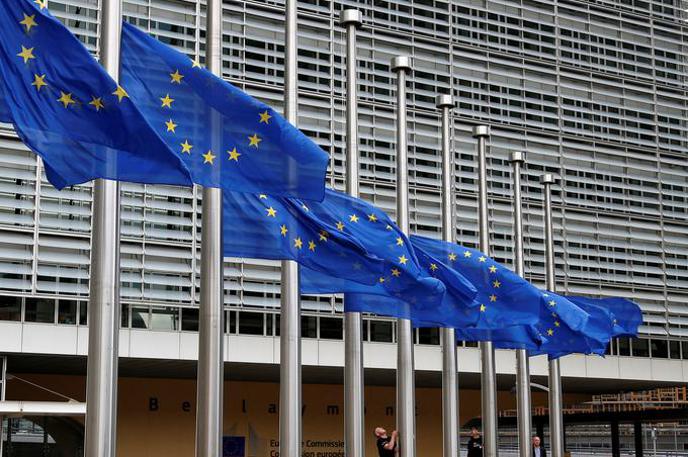 evropski parlament | Visoki zunanjepolitični predstavnik EU Josep Borrell je pretekli teden dejal, da je bil jez uničen v eksploziji. Meni, da za njo verjetno stoji Moskva. | Foto Reuters