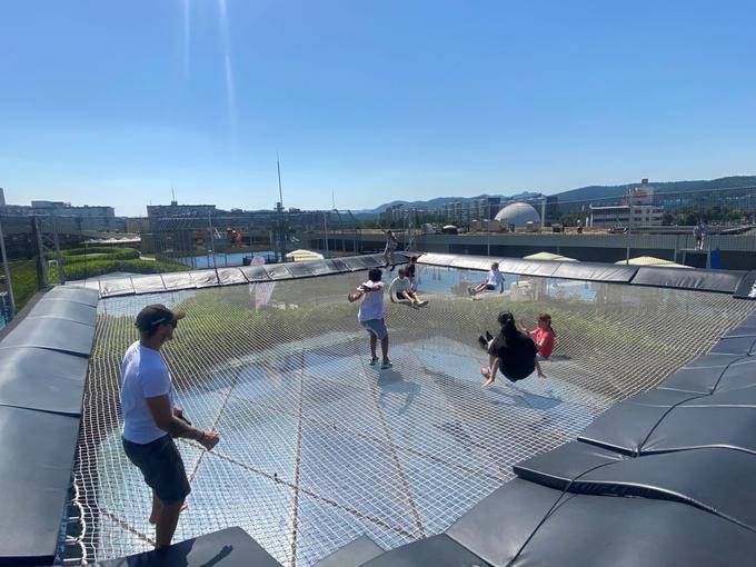 Največji trampolin na svetu na ALEJI SKY. | Foto: 