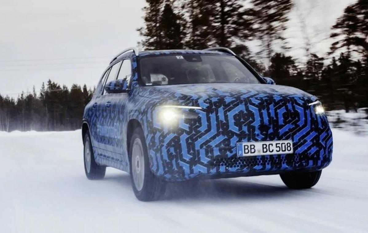 Mercedes-Benz EQA | Mercedes bo prvi proizvajalec, ki bo na Madžarskem začel s proizvodnjo povsem električnega kompaktnega športnega terenca. | Foto Mercedes-Benz