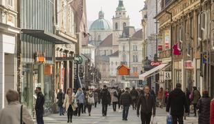 Vreme: danes bo večinoma jasno in hladno #video