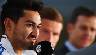 Kot strela z jasnega: bo Gündogan prvi Nemec na Old Traffordu?