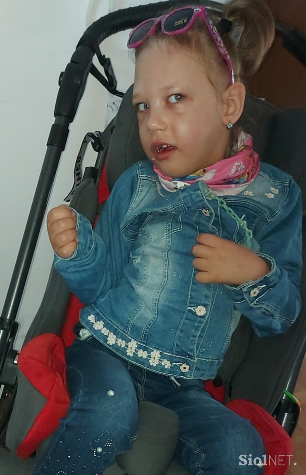 Lana, 7 let. Božiček za male borce