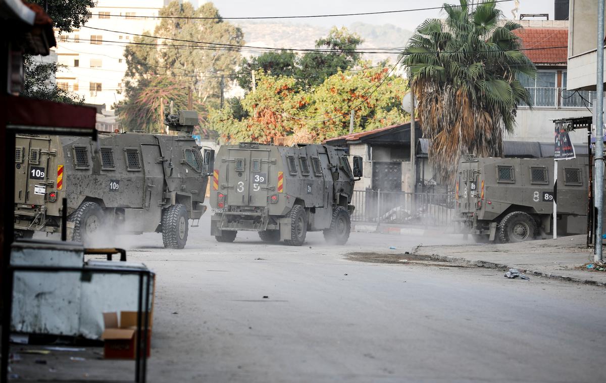 Dženin, Zahodni breg | Po podatkih palestinskega ministrstva v Ramali so izraelski vojaki in naseljenci na Zahodnem bregu od 7. oktobra ubili najmanj 483 Palestincev. | Foto Reuters