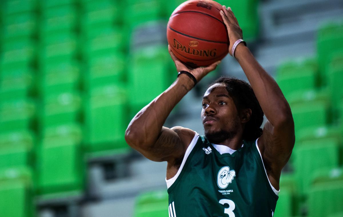 Kendrick Perry | Kendrick Perry je bil ob sobotnem porazu z 29 točkami najbolj razpoložen član Cedevite Olimpije. | Foto Sportida