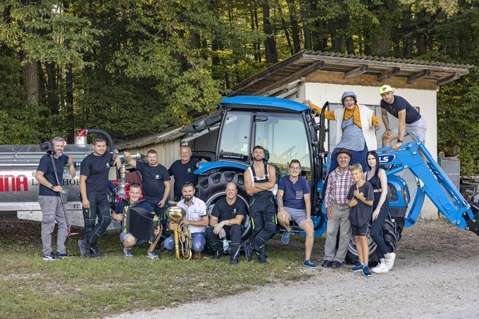 Del ekipe, ki je poskrbel za realizacijo videospota. | Foto: Lagerhof d.o.o.