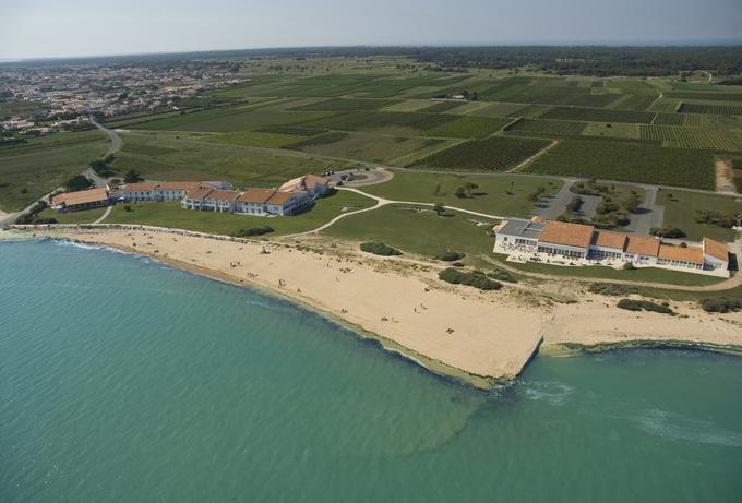 Odmaknjen hotel, kjer prebiva španska reprezentanca. | Foto: spletne strani hotelov