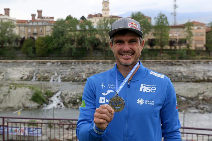 Kauzer, ki je na odru za zmagovalce stal že leta 2005, je dvema zlatima in štirim srebrnim medaljam dodal še prvo bronasto. | Foto: Nina Jelenc