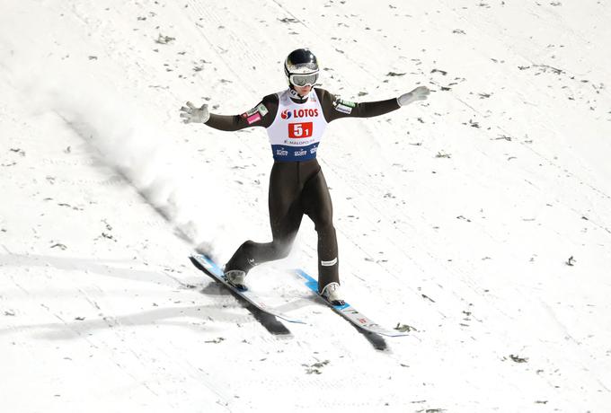 Lovro Kos prvič na stopničkah na ekipni tekmi. | Foto: Reuters