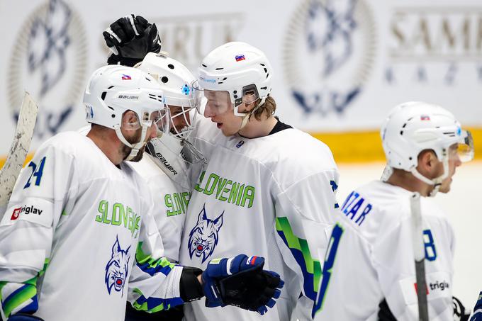 Naziv igralca tekme na slovenski strani je pripadel dvakratnemu strelcu Janu Drozgu, Luka Gračnar je pa zaustavil vseh 25 strelov Madžarov. | Foto: Matic Klanšek Velej/Sportida