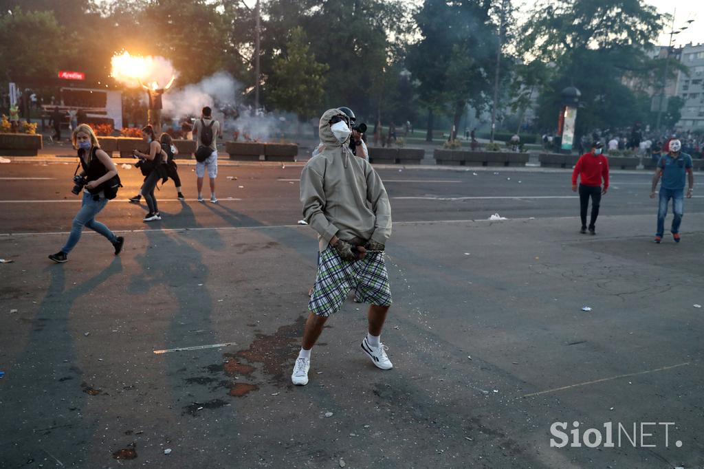 Protesti v Beogradu