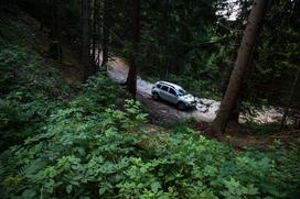 Dacia duster in oskrbnik gorske koče