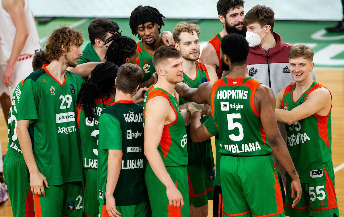 Cedevita Olimpija Bourg | Ljubljančani so morali prestaviti tudi sredino tekmo s Krko. | Foto Vid Ponikvar